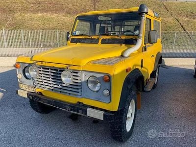Usata Land Rover Defender 85 CV (62 kW) 1987 Giallo SUV
