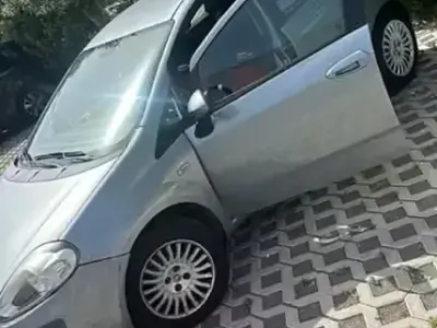 Usata Fiat Punto Evo 65 CV (47 kW) 2010 Grigio Utilitaria