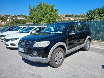 Usata Chevrolet Captiva 150 CV (110 kW) 2007 Nero SUV