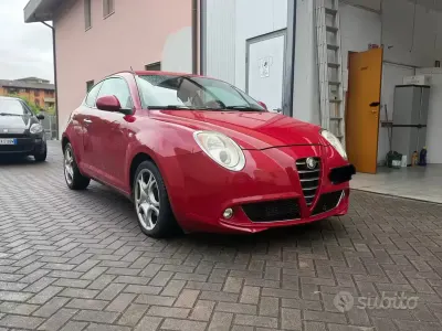 Begagnad Alfa Romeo MiTo Distinctive 95 HK (69 kW) 2010 Röd Halvkombi