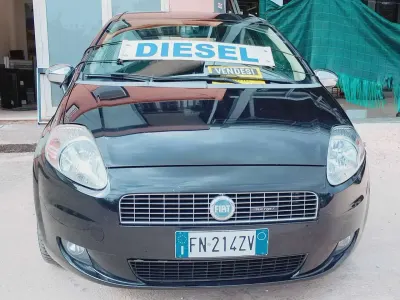 Usata Fiat Grande Punto Sport 90 CV (66 kW) 2008 Nero Utilitaria