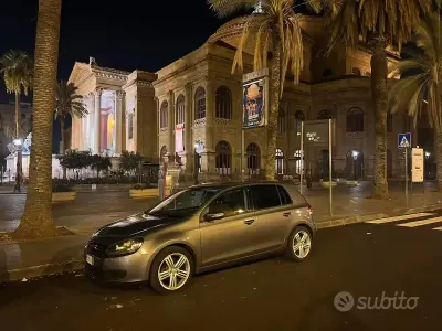 Usata VW Golf VI 110 CV (80 kW) 2010 Grigio Utilitaria