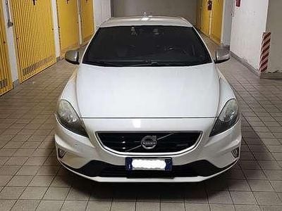Usata Volvo V40 R-Design 114 CV (83 kW) 2015 Berlina