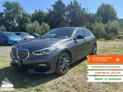 Usata BMW 118 Sport Line 136 CV (100 kW) 2021 Grigio Utilitaria