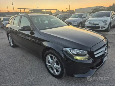 Usata Mercedes C200 136 CV (100 kW) 2016 Nero Station wagon
