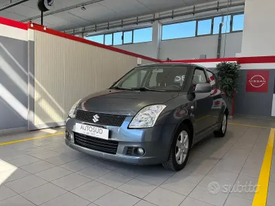 Usata Suzuki Swift GL 92 CV (67 kW) 2008 Grigio Utilitaria