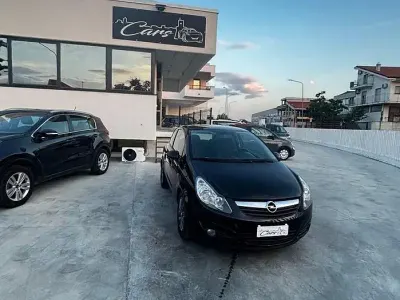 Usata Opel Corsa Club 75 CV (55 kW) 2010 Nero Utilitaria