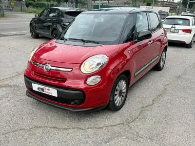 Begagnad Fiat 500L Pop Star 85 HK (62 kW) 2015 Röd Minibuss