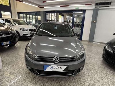 Usado VW Golf VII Highline 105 CV (77 kW) 2012 Gris Berlina