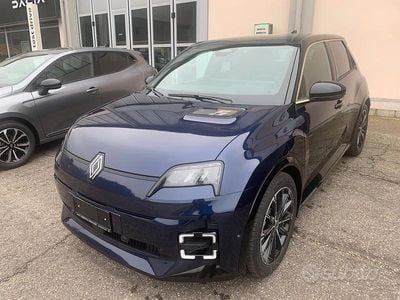 Usata Renault 5 E-Tech 110 kW (150 CV) 2024 Blu Berlina