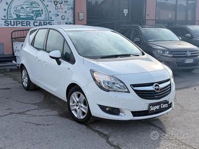 Usata Opel Meriva Design Edition 95 CV (69 kW) 2016 Bianco Monovolume