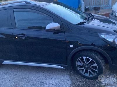 Usata Opel Karl 75 CV (55 kW) 2019 Nero Utilitaria