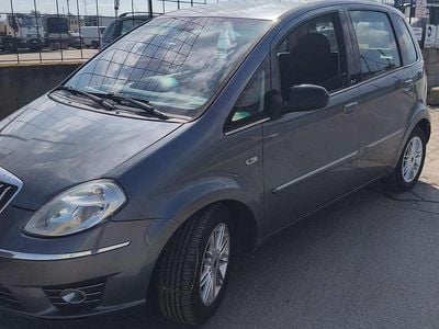 Usata Lancia Musa 69 CV (50 kW) 2011 Grigio Monovolume