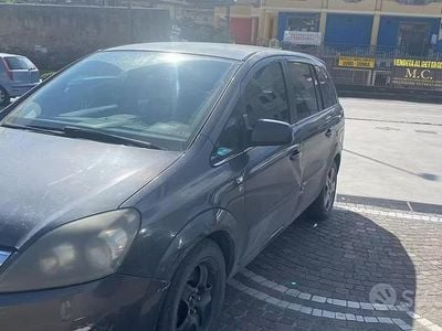 Occasion Opel Zafira 125 ch (91 kW) 2004 Gris Monospace