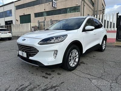Usata Ford Kuga Titanium X 120 CV (88 kW) 2023 Bianco SUV
