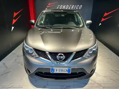 Usata Nissan Qashqai Acenta 110 CV (80 kW) 2014 Grigio SUV