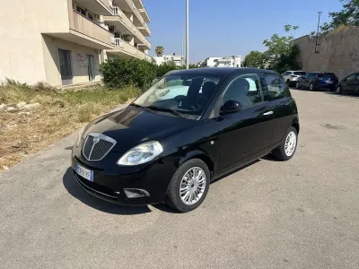 Usata Lancia Ypsilon 60 CV (44 kW) 2010 Utilitaria