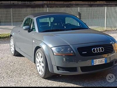 Usata Audi TT Roadster 225 CV (165 kW) 2000 Cabrio