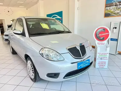 Usata Lancia Ypsilon 60 CV (44 kW) 2008 Grigio Utilitaria