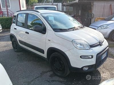 Usata Fiat Panda 4x4 S 80 CV (58 kW) 2017 Bianco Utilitaria