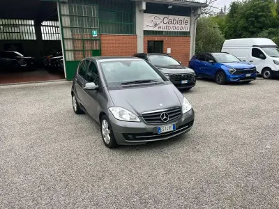 Usata Mercedes A180 Style 109 CV (80 kW) 2012 Grigio Utilitaria