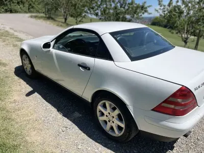 Usata Mercedes SLK200 136 CV (100 kW) 1998 Cabrio