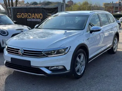 Usata VW Passat Alltrack 190 CV (139 kW) 2017 Bianco Station wagon