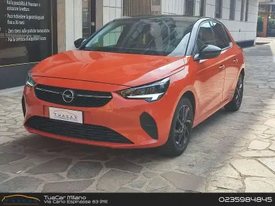 Usata Opel Corsa Design & Tech 75 CV (55 kW) 2023 Arancione Utilitaria