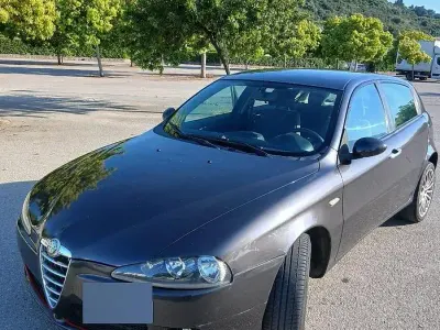 Usata Alfa Romeo 147 120 CV (88 kW) 2007 Utilitaria