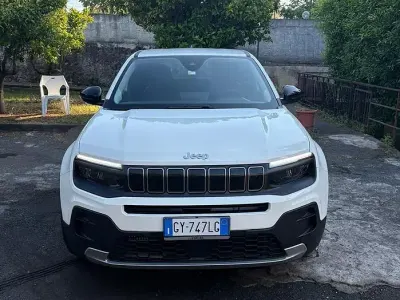 Usata Jeep Avenger 101 CV (74 kW) 2025 Bianco SUV