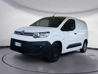 Usata Citroën Berlingo 131 CV (96 kW) 2021 Bianco Monovolume