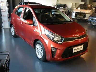 Usata Kia Picanto Urban 67 CV (49 kW) 2022 Arancione Utilitaria