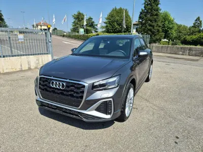 Usata Audi Q2 S-Line 150 CV (110 kW) 2025 Grigio scuro SUV