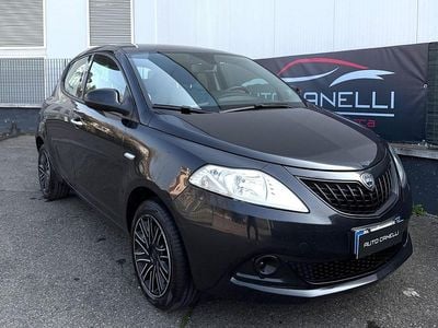 Usata Lancia Ypsilon Silver 69 CV (50 kW) 2023 Nero Utilitaria