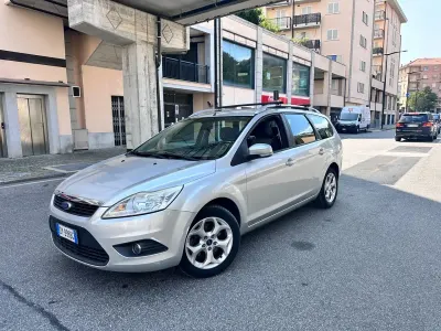 Usata Ford Focus 141 CV (103 kW) 2009 Argento Station wagon