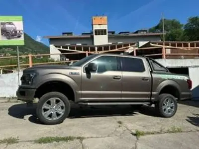 Usata Ford F-150 Lariat 401 CV (294 kW) 2019 Grigio Pick-up