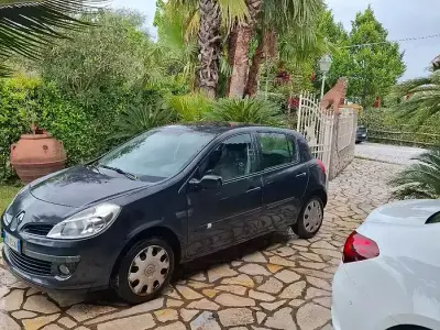 Gebraucht Renault Clio II Luxe 75 PS (55 kW) 2006 Blau Limousine
