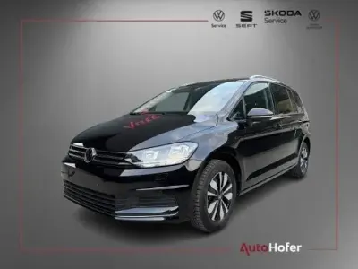 Käytetty VW Touran Goal 150 HP (110 kW) 2025 Musta Tila-auto