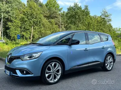 Usata Renault Grand Scénic IV Initiale Paris 120 CV (88 kW) 2019 Bluazzurro Monovolume