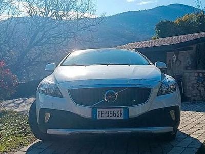 Usata Volvo V40 CC Ocean Race 120 CV (88 kW) 2016 Bianco Station wagon