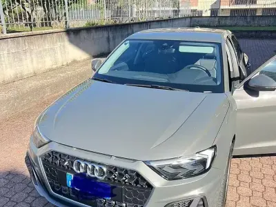 Usata Audi A1 Sportback S-Line 110 CV (80 kW) 2020 Grigio Utilitaria