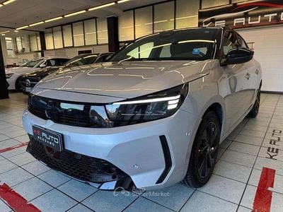 Usata Opel Corsa S 101 CV (74 kW) 2025 Argento Utilitaria