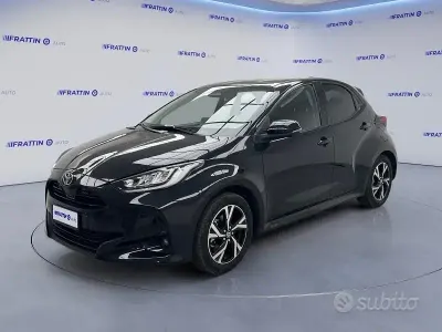 Usata Toyota Yaris Hybrid Trend 92 CV (67 kW) 2025 Nero Berlina