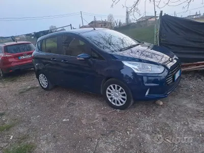 Usata Ford B-MAX 90 CV (66 kW) 2017 Blu Monovolume