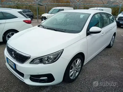 Usata Peugeot 308 Business-Line 131 CV (96 kW) 2020 Bianco Station wagon
