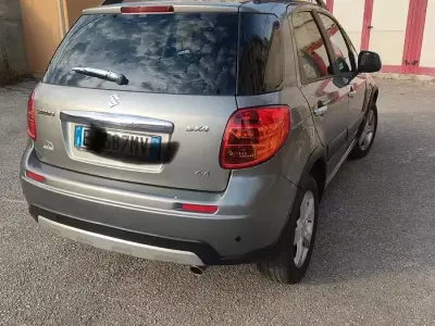 Usata Suzuki SX4 135 CV (99 kW) 2011 Grigio SUV