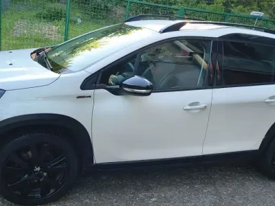 Usata Peugeot 2008 GT-line 120 CV (88 kW) 2017 SUV