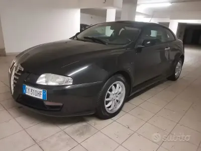 Usata Alfa Romeo GT 150 CV (110 kW) 2005 Nero Coupé
