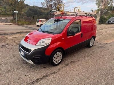 Rosso Usata 2016 Fiat Fiorino Monovolume | 7400 € (Buon prezzo)