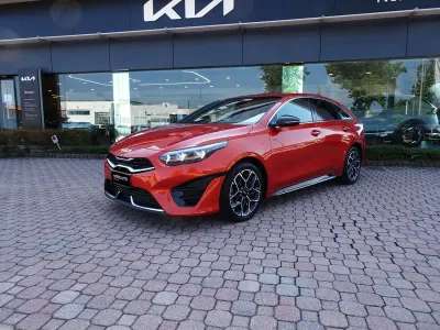 Usata Kia ProCeed GT-Line 159 CV (116 kW) 2022 Arancione Station wagon